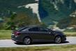 Overview of Toyota Avensis sedan photo 2