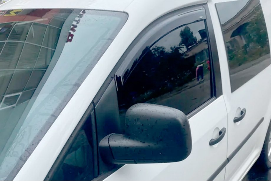 Volkswagen Caddy 2015-2020 Window Deflectors (2 pcs, HIC) Image
