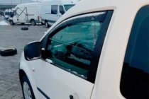 Volkswagen Caddy 2015-2020 In-channel window deflectors (2 pcs, HIC) photo 3