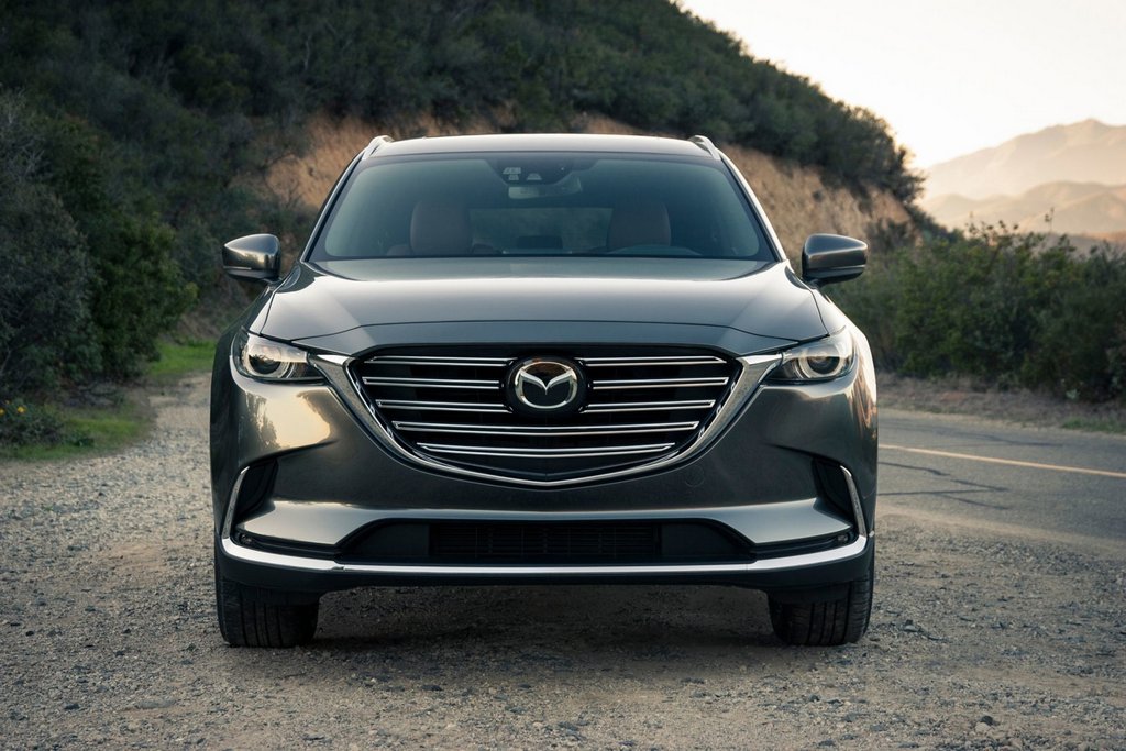 The second generation full-size crossover Mazda CX-9