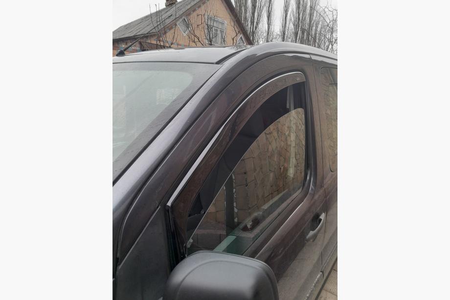 Citroen Jumpy 2007–2017 In-channel window deflectors (2 pcs, HIC) Image