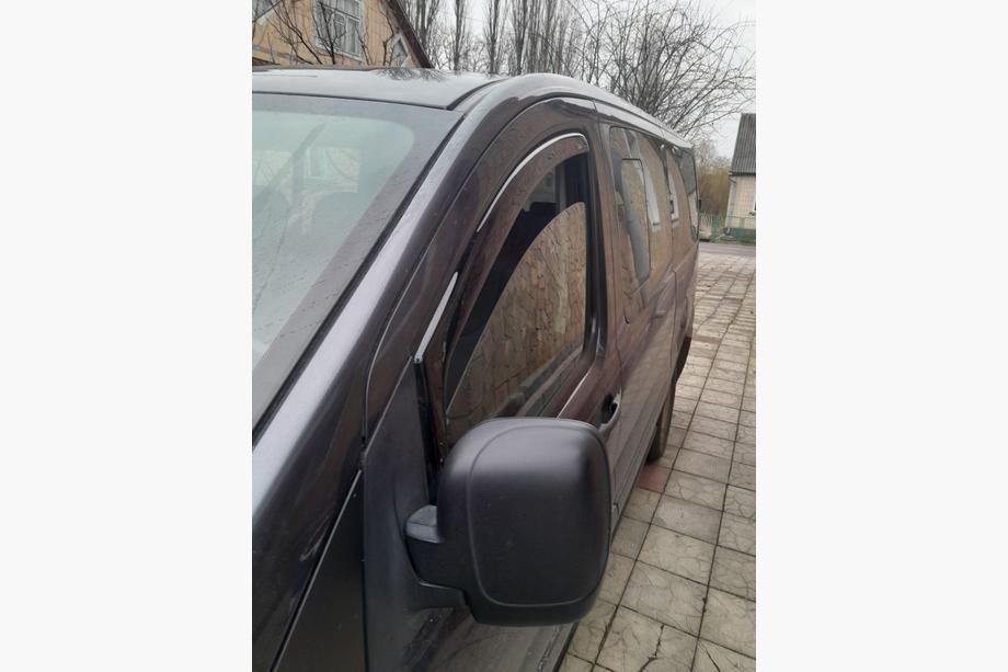Peugeot Expert 2007-2016 In-channel window deflectors (2 pcs, HIC) Photo 2