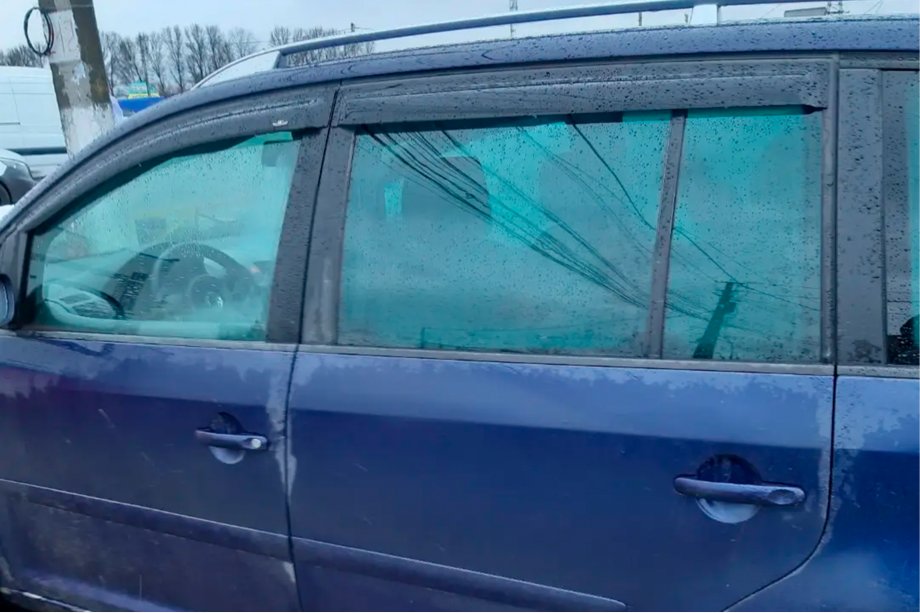 Volkswagen Touran 2003-2010 Window Deflectors (4 pcs, HIC) Photo 17