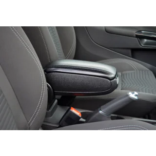 Armrest (into cup holder) photo 2