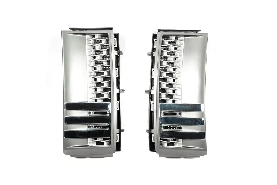 Range Rover III L322 2002-2012 Fender Vents in Autobiography V1 Style (2005-2013) Image