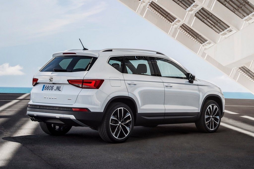 Overview of crossover Seat Ateca (second)
