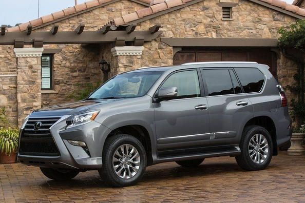 A review of the premium crossover SUV Lexus GX460