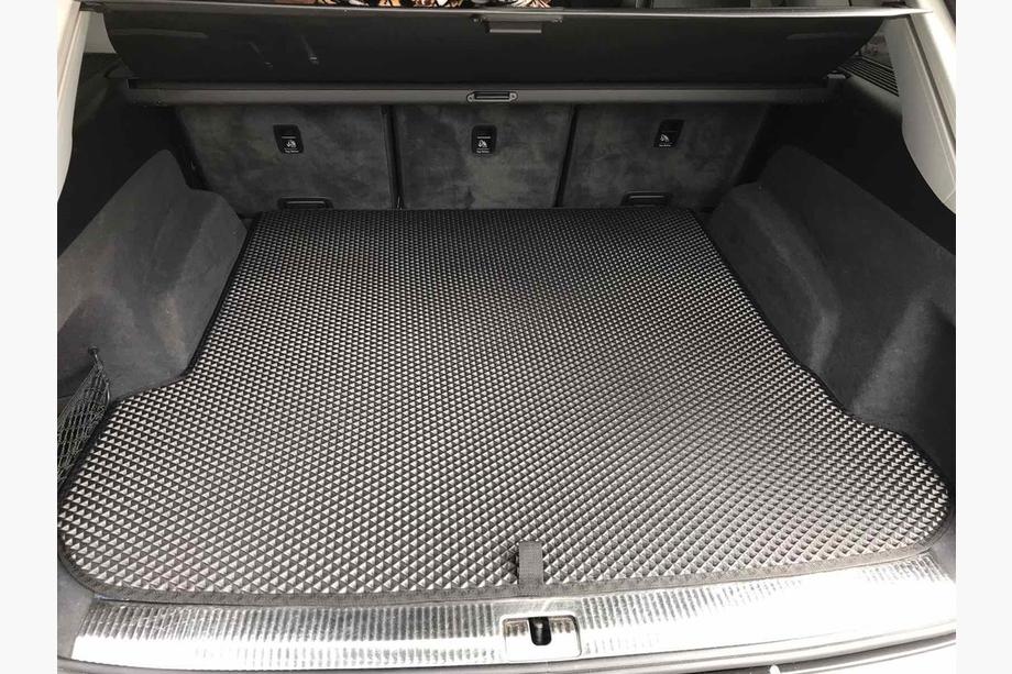 Audi Q7 2015–2026 Trunk Mat (EVA, Black) Image
