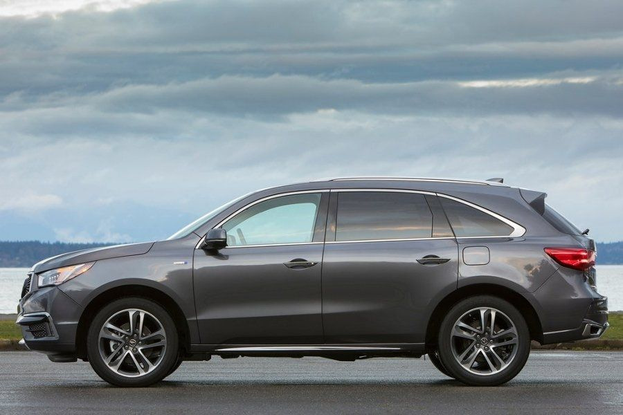 Updated crossover Acura MDX