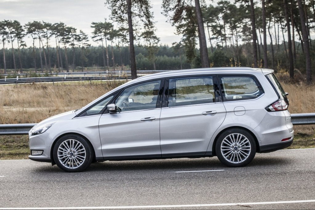 Overview of the seven-seat Ford Galaxy people carrier