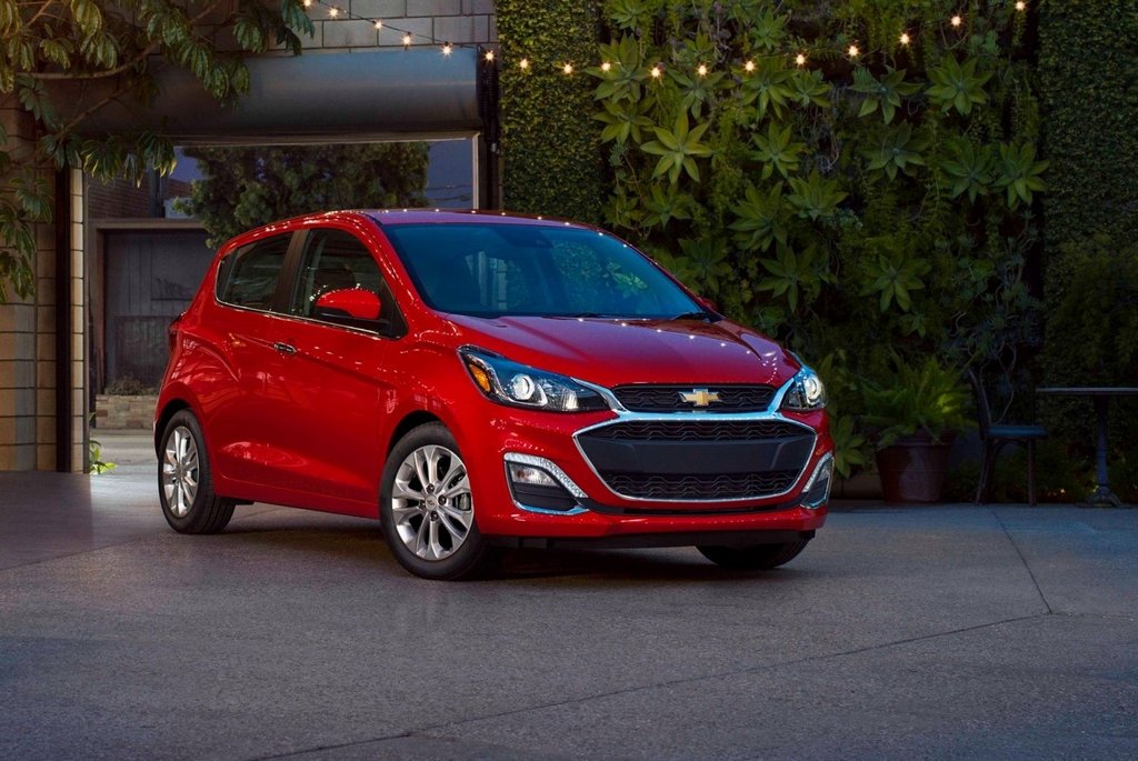 Review of the updated compact hatchback Chevrolet Spark
