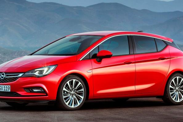 Review five-door hatchback Opel Astra K