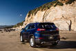 Browse mid-size crossover Jeep Cherokee photo 5