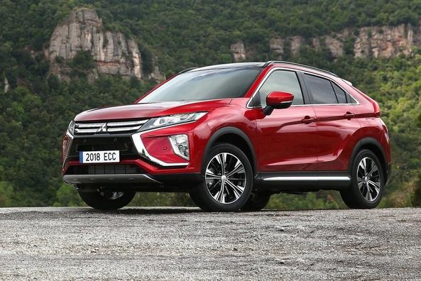 Overview of the crossover Mitsubishi Eclipse Cross