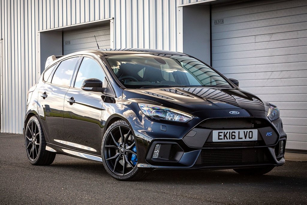 A review of charged versions of hatchback Ford Focus RS
