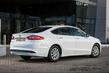 Overview of the midsize sedan Ford Mondeo photo 8