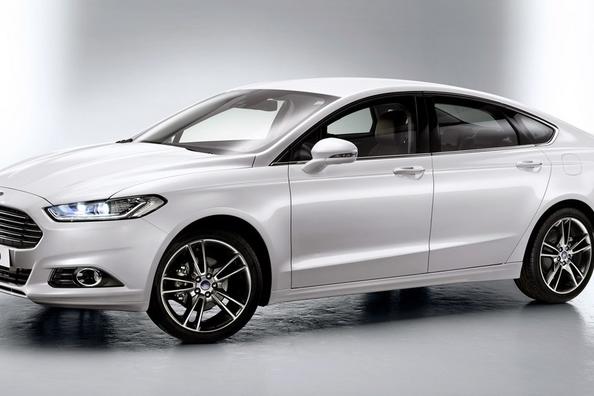 Overview of the midsize sedan Ford Mondeo