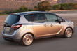Overview of the compact van Opel Meriva B photo 1