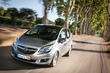 Overview of the compact van Opel Meriva B photo 4