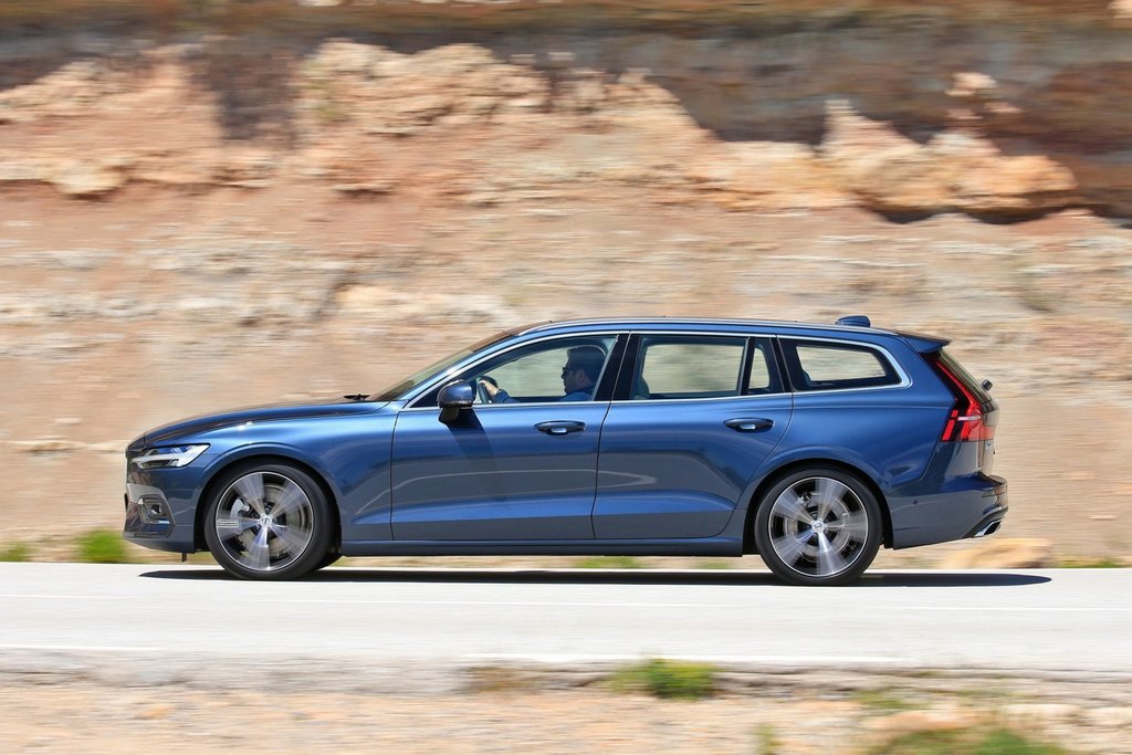 Overview premium wagon Volvo V60