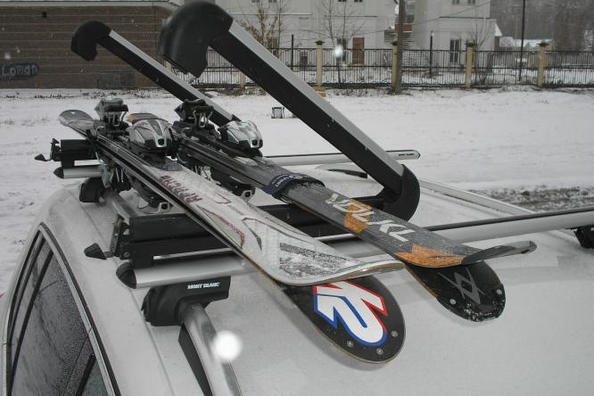 How to choose the right mount for the carriage of skis and snowboards?