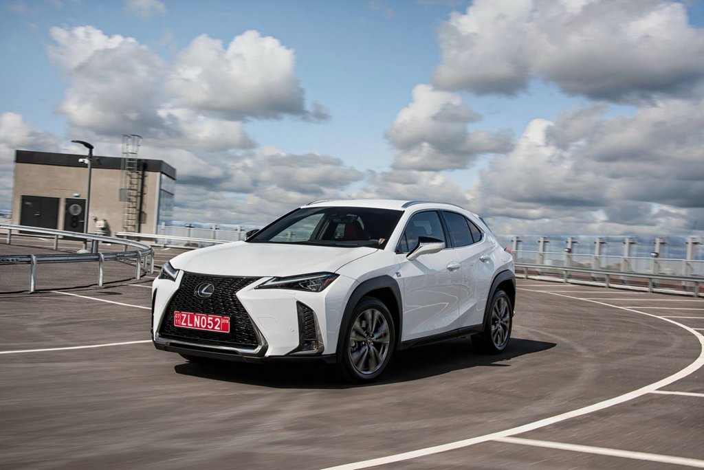 The premium urban crossover Lexus UX 200