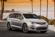 Full-size seven-seat MPV Chrysler Pacifica photo 12
