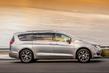 Full-size seven-seat MPV Chrysler Pacifica photo 10