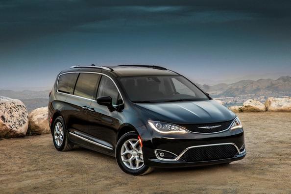 Full-size seven-seat MPV Chrysler Pacifica
