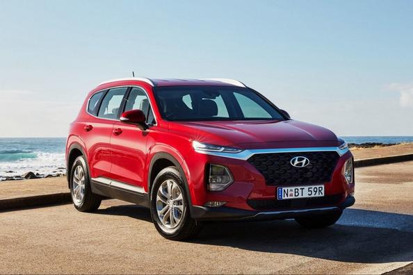 The Hyundai Santa Fe crossover fourth generation