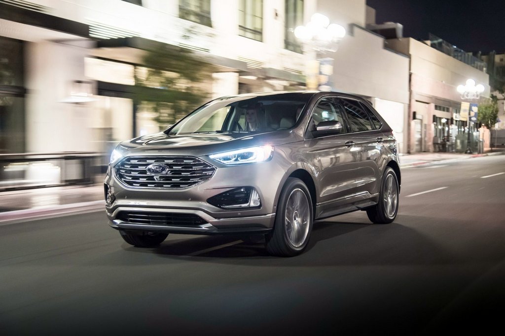 Review of the updated Ford Edge crossover
