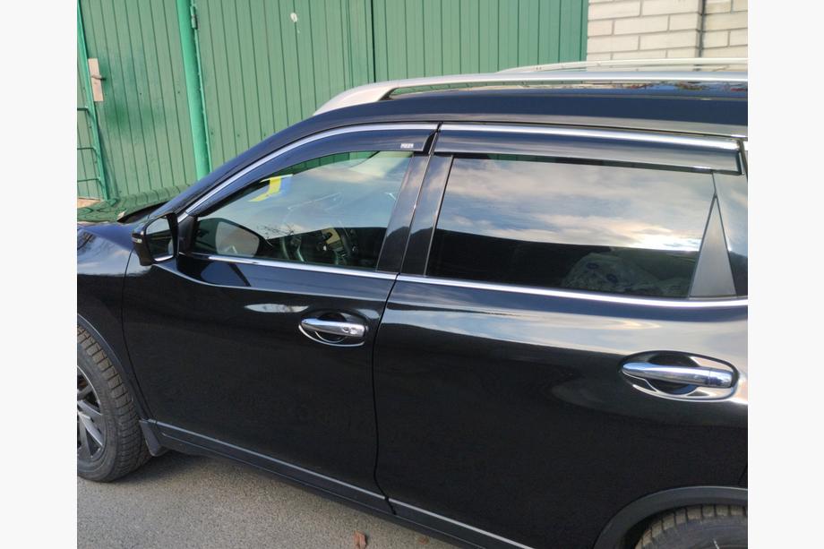 Nissan X-trail T32/Rogue 2014-2021 Window Deflectors with Chrome Trim (4 pcs, Niken) Photo 1