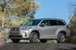 Overview of the crossover Toyota Highlander third generation photo 8