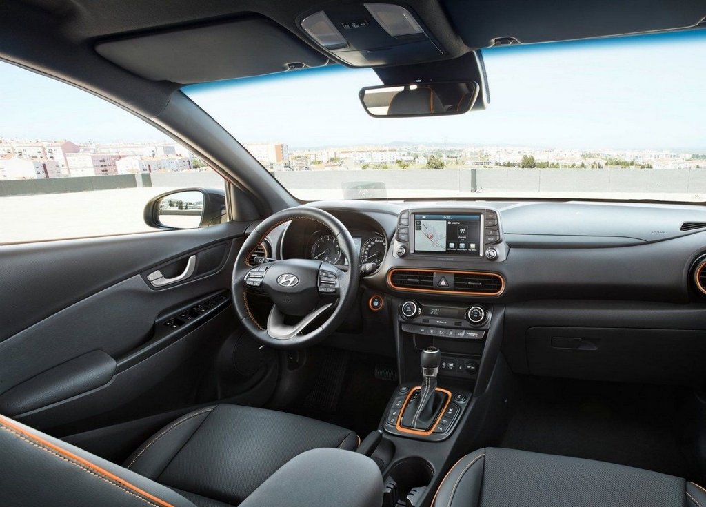 Overview compact crossover Hyundai Kona