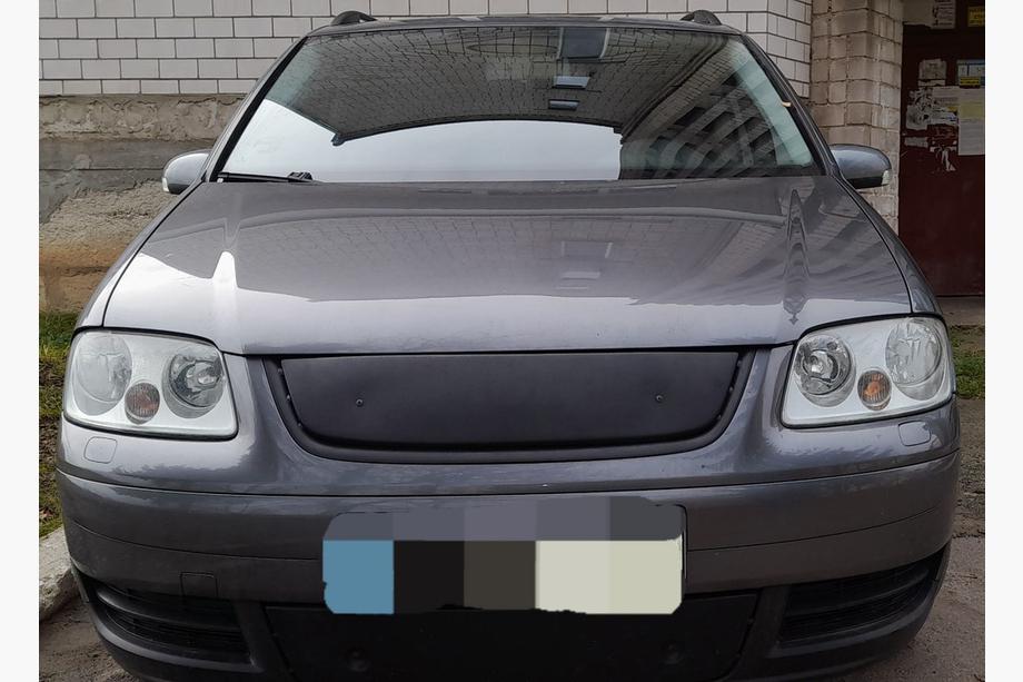 Volkswagen Touran 2003-2010 Winter grille (upper, 2003-2006) Matte Image