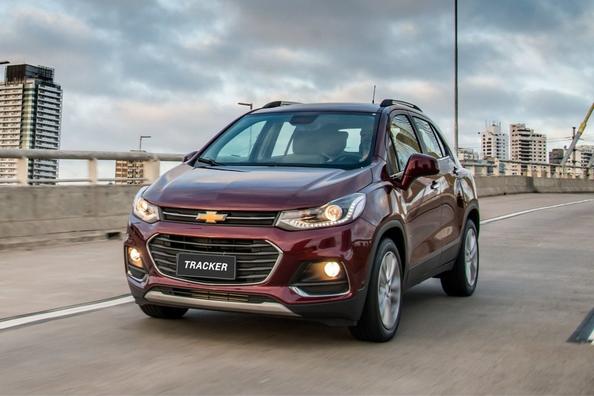 Overview compact crossover Chevrolet Tracker