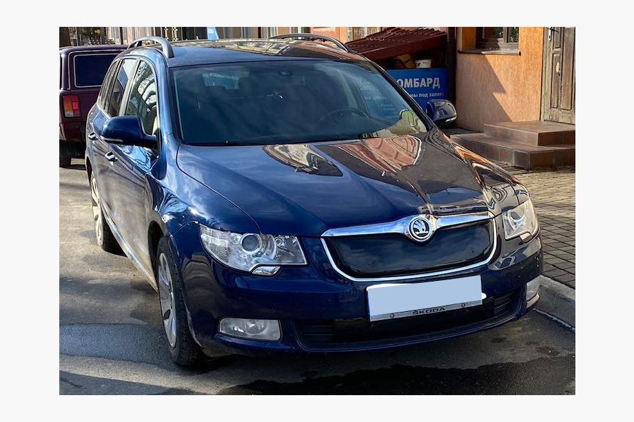 Skoda Superb 2009-2015 Winter grille cover (Upper, 2008-2013) Matte Photo 4