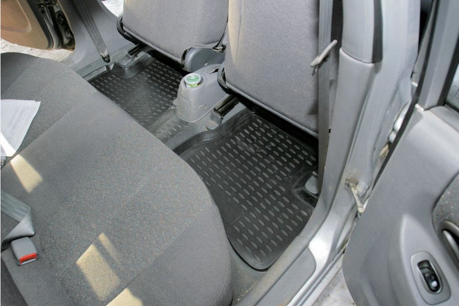 Hyundai Accent 2000-2006 Rubber floor mats (4 pcs, Novline) Photo 3