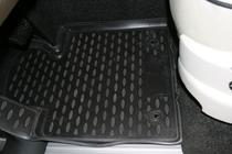 Range Rover III L322 2002-2012 Rubber Floor Mats Interior (3 pcs, Novline) photo 2