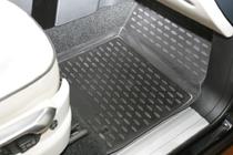 Range Rover III L322 2002-2012 Rubber Floor Mats Interior (3 pcs, Novline) photo 3