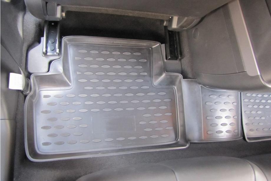 Mazda CX-7 2006-2012 (2010↗) Rubber Floor Mats (4 pcs, Novline) Photo 3