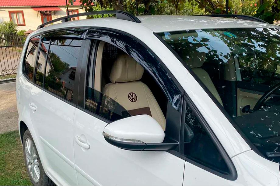 Volkswagen Touran 2015- Window Deflectors (4 pcs, HIC) Image