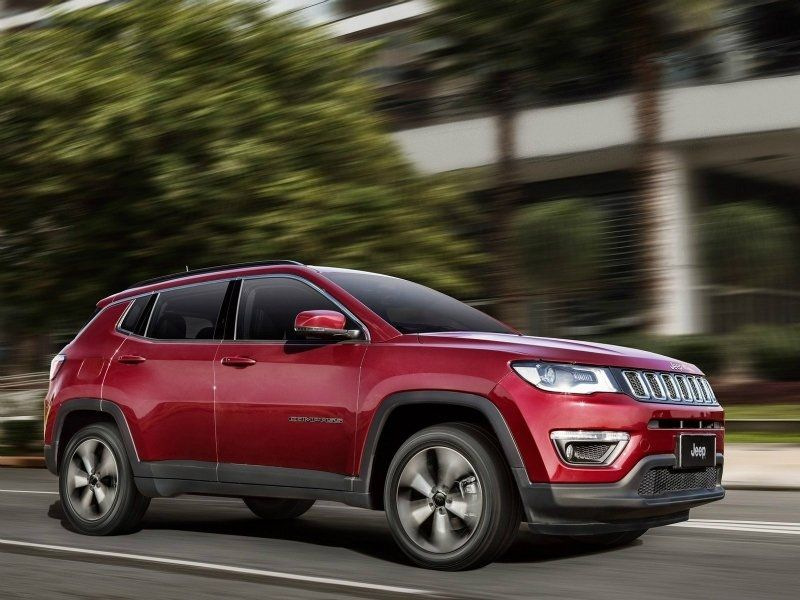 Overview compact crossover Jeep Compass