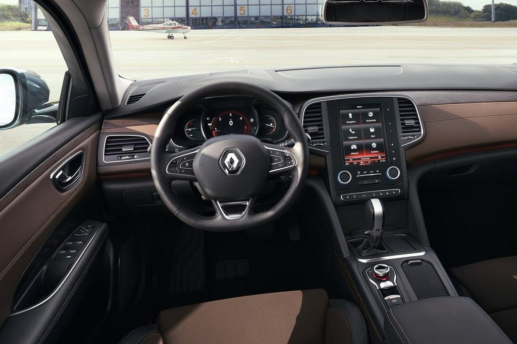 Review mid-size sedan Renault Talisman