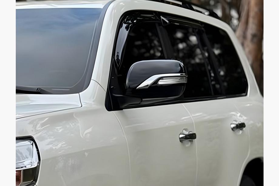 Toyota Land Cruiser 200 2007-2021 Mirror Covers (with Indicator, Style 2016) Black Image