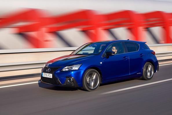 Hybrid compact hatchback Lexus CT 200h