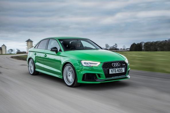 Review compact sport sedan Audi RS3
