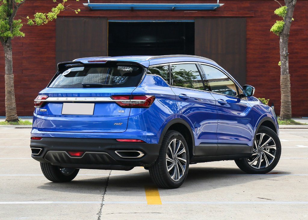Overview compact crossover Geely SX11