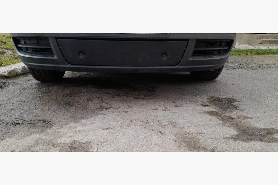Volkswagen Touran 2003-2010 Lower Winter Grille, 2003-2006 Photo 2