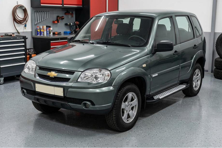 Chevrolet Niva 1998-2020 Side Steps Allmond Grey (2 pcs, Aluminum) Image